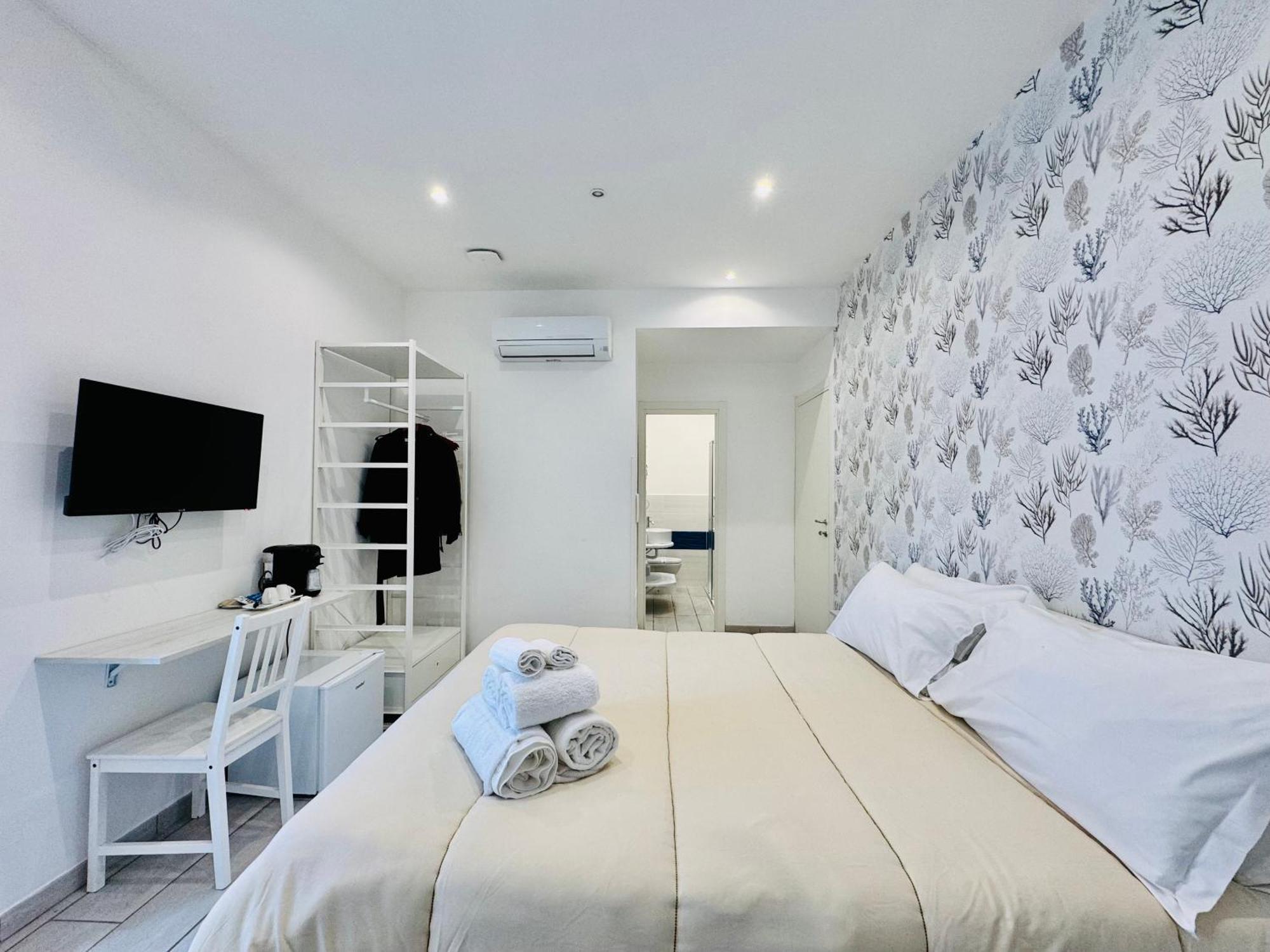 Yourhome - Blue Marina Rooms Sorrento Exteriör bild