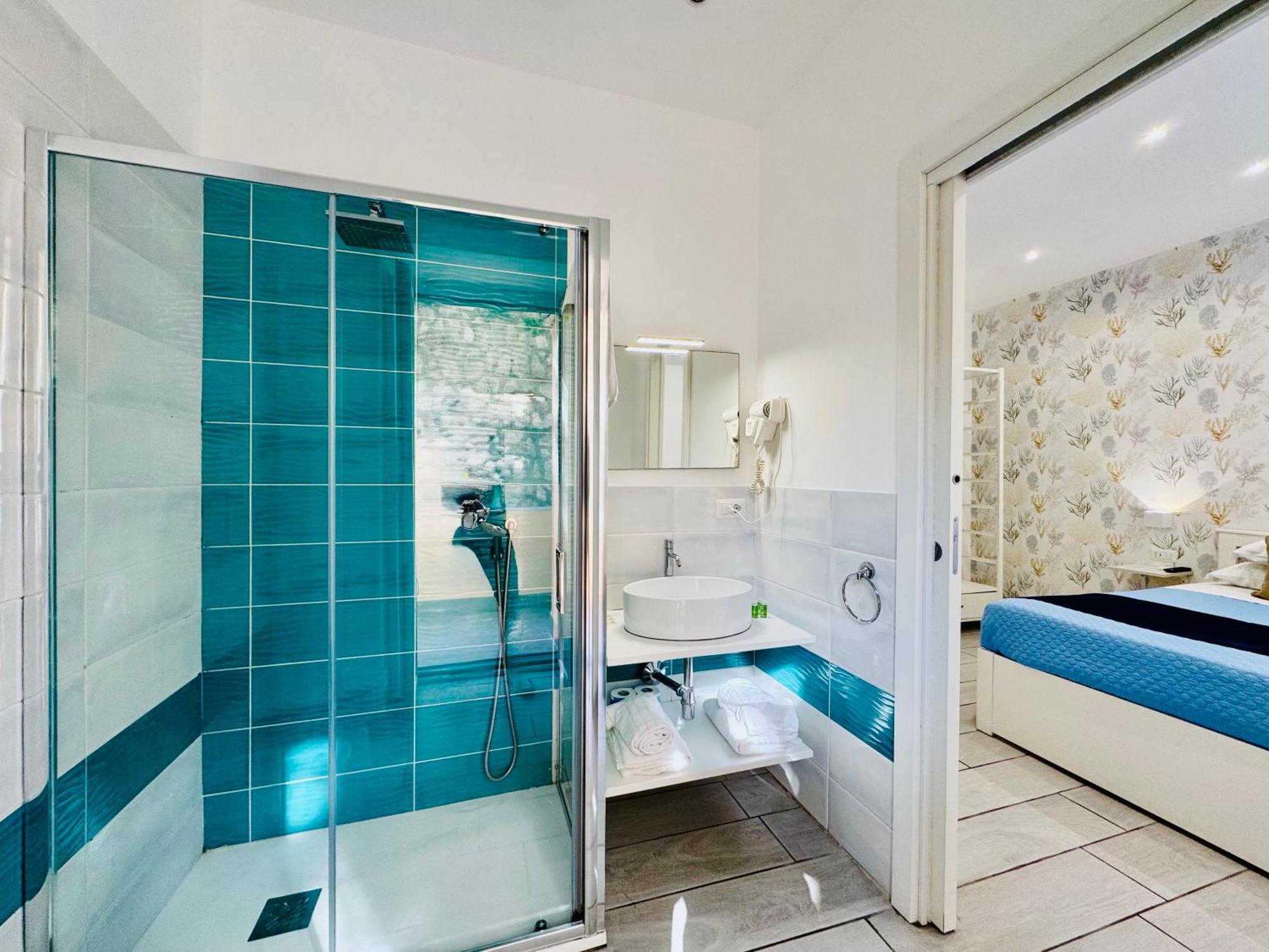 Yourhome - Blue Marina Rooms Sorrento Exteriör bild